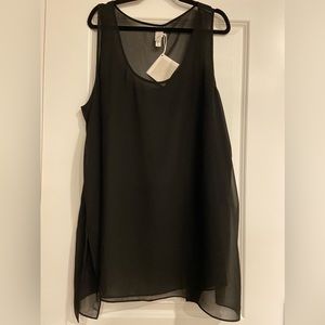 Women’s Plus Wynne Layers NWT Sleeveless Shirt Plus Size 3X